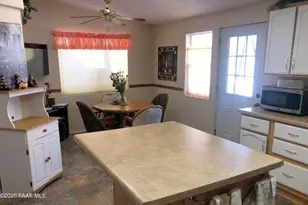 12185 E Stonehenge Way, Dewey-Humboldt, AZ 86327 - Photo 5