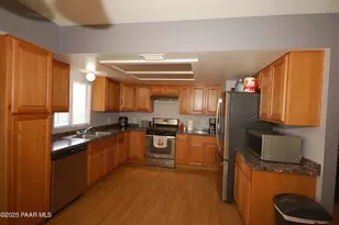 8428 E Manley Dr, Prescott Valley, AZ 86314 - Photo 11