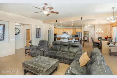 171 S Enchanted Road, Dewey-Humboldt, AZ 86327 - Photo 5