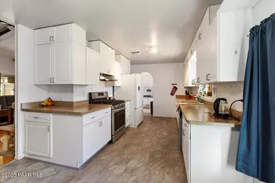 4661 N Carla Vista Drive, Prescott Valley, AZ 86314 - Photo 17