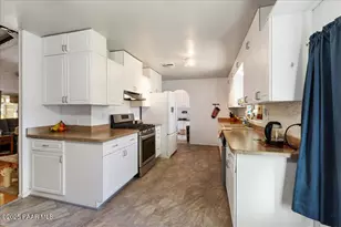 4661 N Carla Vista Dr, Prescott Valley, AZ 86314 - Photo 17