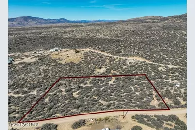 8020 W Framingham Road, Kirkland, AZ 86332 - Photo 1