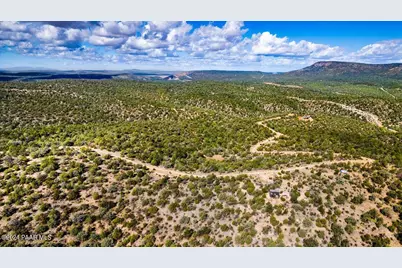 1399 N Thunder Ridge Ranch Road, Seligman, AZ 86337 - Photo 1