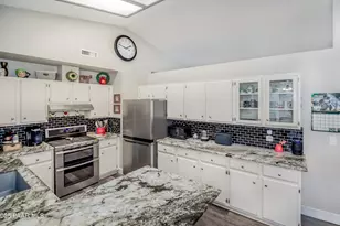 10784 E Oxbow Dr, Dewey-Humboldt, AZ 86327 - Photo 11