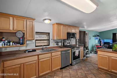25055 N Naples Street, Paulden, AZ 86334 - Photo 17