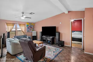 25055 N Naples St, Paulden, AZ 86334 - Photo 9