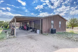 25055 N Naples St, Paulden, AZ 86334 - Photo 7