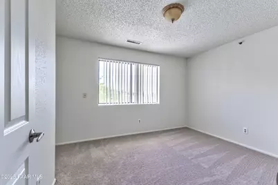 1246 N Barzona Avenue #F, Dewey-Humboldt, AZ 86327 - Photo 27