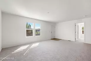 369 Granada Dr, Paulden, AZ 86334 - Photo 9