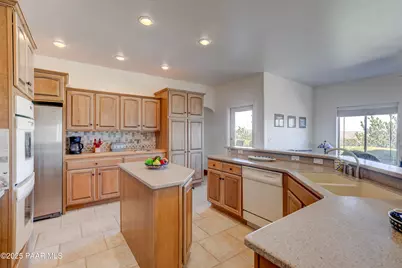 10658 E High Point Drive, Prescott Valley, AZ 86327 - Photo 11