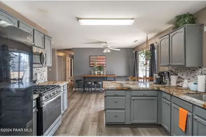 8843 Len Court, Prescott Valley, AZ 86314 - Photo 9