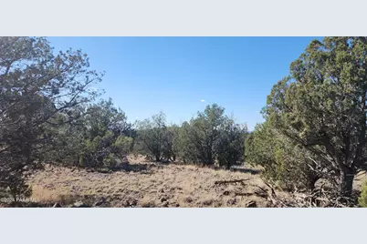 3214 N Kerren Lp, Ash Fork, AZ 86320 - Photo 1