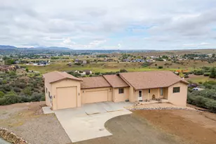 14400 Sun Hill Trail, Dewey-Humboldt, AZ 86327 - Photo 1
