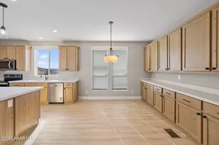 1216 E Saddlebum Trail, Paulden, AZ 86334 - Photo 15