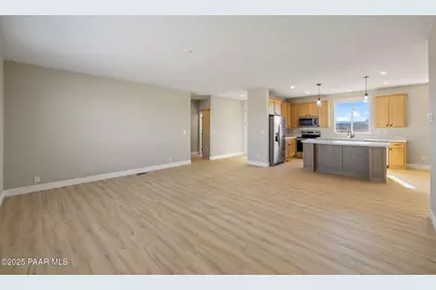 1216 E Saddlebum Trail, Paulden, AZ 86334 - Photo 9