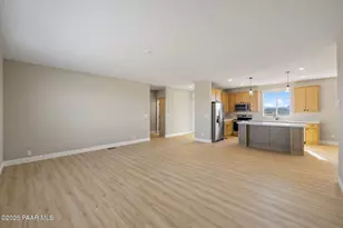 1216 E Saddlebum Trail, Paulden, AZ 86334 - Photo 9