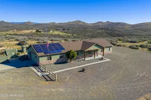 7925 S Lone Spruce Dr, Mayer, AZ 86333 - Photo 1