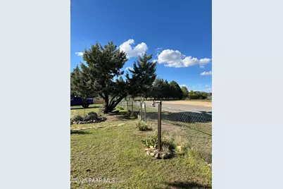 18212 S Pioneer Road, Peeples Valley, AZ 86332 - Photo 7