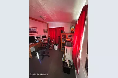 18212 S Pioneer Road, Peeples Valley, AZ 86332 - Photo 17