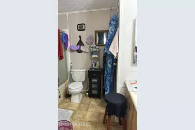 18212 S Pioneer Road, Peeples Valley, AZ 86332 - Photo 19