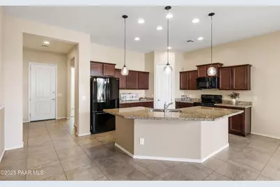 789 N Soto Street, Dewey-Humboldt, AZ 86327 - Photo 5