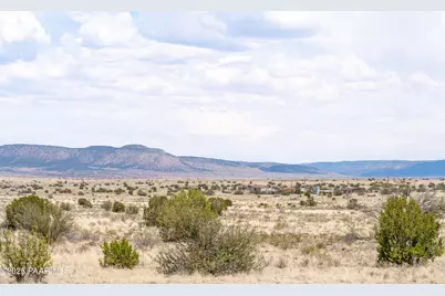 61076 State Route 66 Highway, Williams, AZ 86046 - Photo 9