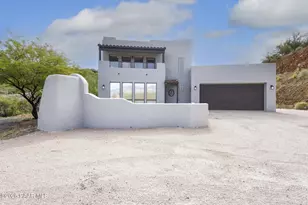 35310 S Pinnacle Pl, Black Canyon City, AZ 85324 - Photo 1