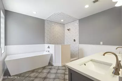 35310 S Pinnacle Place, Black Canyon City, AZ 85324 - Photo 31