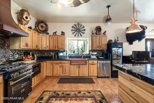 33425 W Cowboy Clint Way, Seligman, AZ 86337 - Photo 23