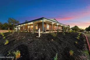 33425 W Cowboy Clint Way, Seligman, AZ 86337 - Photo 11