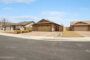 317 N La Paz St, Dewey-Humboldt, AZ 86327 - Photo 7