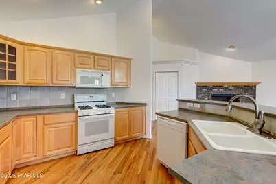 7702 N Deerfield Drive, Prescott, AZ 86305 - Photo 9