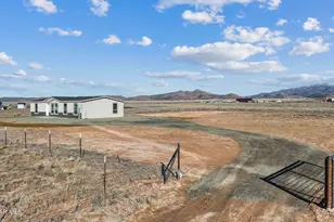 7460 E Bunkhouse Rd, Prescott Valley, AZ 86315 - Photo 3