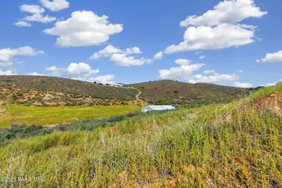 510 S Apache Knolls Trail, Dewey-Humboldt, AZ 86327 - Photo 15