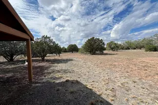 46625 N Jackrabbit Circle, Ash Fork, AZ 86320 - Photo 43