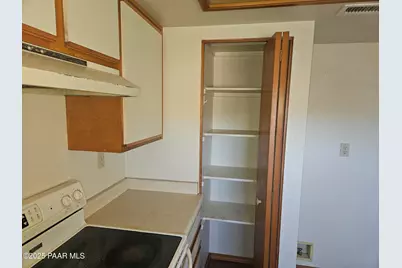 11496 E Western Sunset Drive, Dewey-Humboldt, AZ 86327 - Photo 9