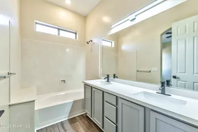 6692 E Sandhurst Drive, Prescott Valley, AZ 86314 - Photo 31