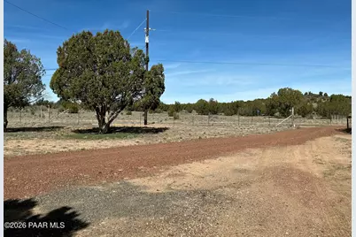 1505 W Bernadine S Way, Ash Fork, AZ 86320 - Photo 59