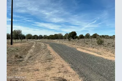 1505 W Bernadine S Way, Ash Fork, AZ 86320 - Photo 69