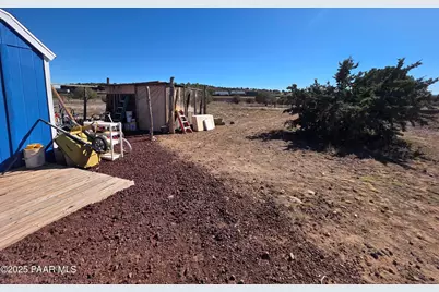 1505 W Bernadine S Way, Ash Fork, AZ 86320 - Photo 47