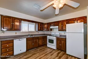 8515 E Leigh Dr, Prescott Valley, AZ 86314 - Photo 11