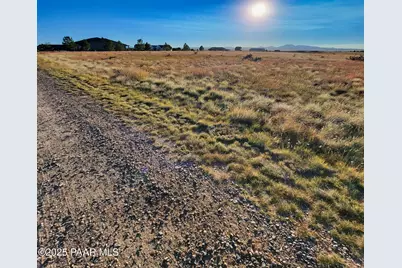 11400 N T Quarter Circle, Prescott Valley, AZ 86315 - Photo 19