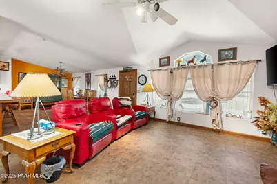 743 W Barbara Rd #5, Paulden, AZ 86334 - Photo 3