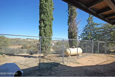 1510 S Hopi Trail, Dewey-Humboldt, AZ 86327 - Photo 31