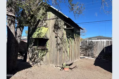 22650 W Railroad Avenue, Seligman, AZ 86337 - Photo 3