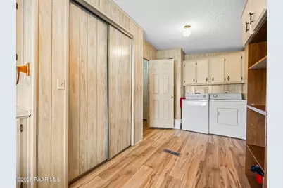 18278 S Henley Avenue, Peeples Valley, AZ 86332 - Photo 21