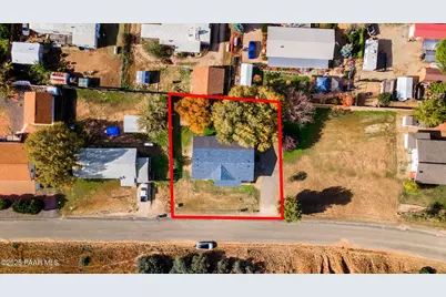 18278 S Henley Avenue, Peeples Valley, AZ 86332 - Photo 5