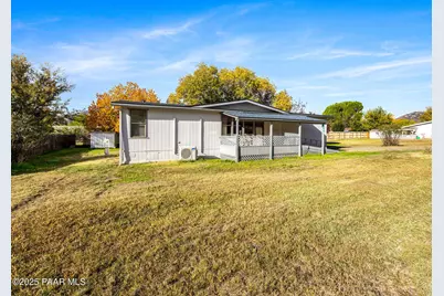 18278 S Henley Avenue, Peeples Valley, AZ 86332 - Photo 1