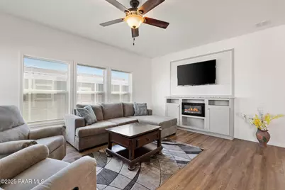 11350 E Sarah Jane Lane 89, Dewey-Humboldt, AZ 86327 - Photo 9