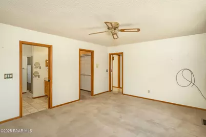 1078 N Broken Wagon Trail, Dewey-Humboldt, AZ 86327 - Photo 15